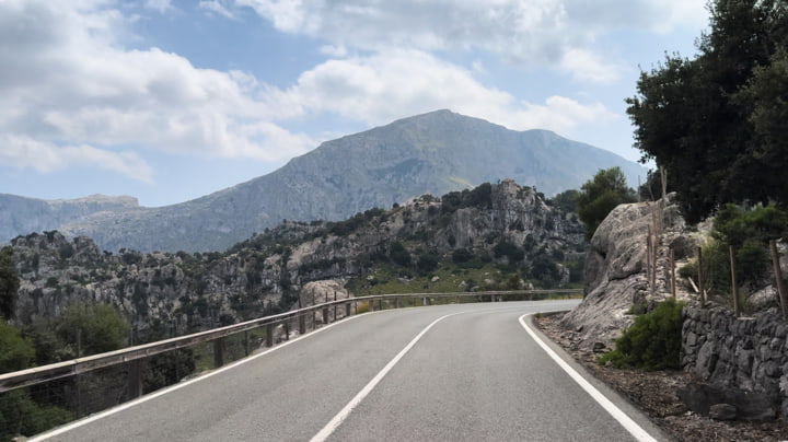 Straße in der Serra de Tramuntana