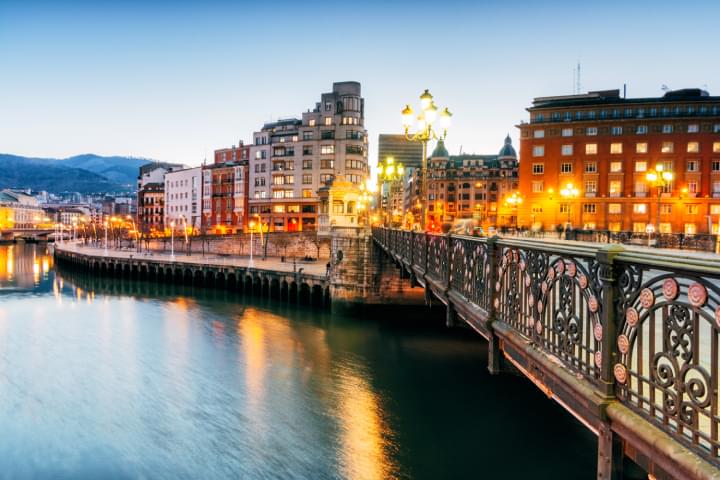 Fluss Ria in Bilbao