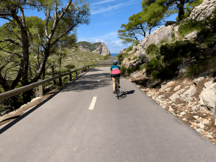 Fahrradfahrer am Coll de Sóller