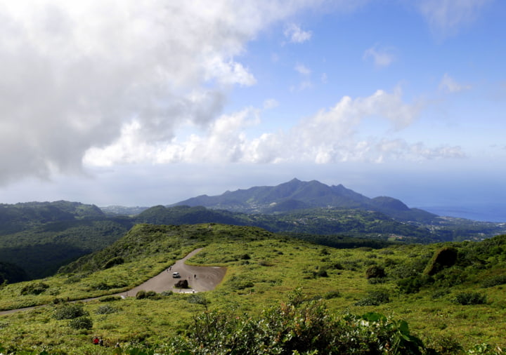 Panoramablick auf dem Weg zum Vulkan