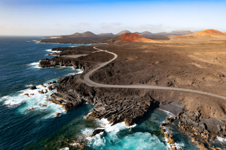 Straße bei Timanfaya auf Lanzarote