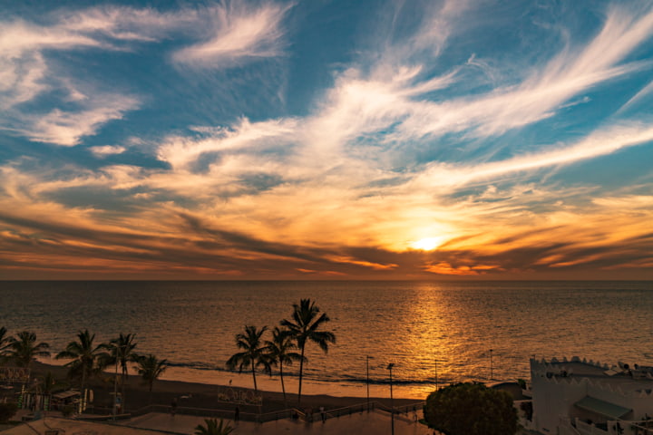 Berühmter Sonnenuntergang in Puerto Naos