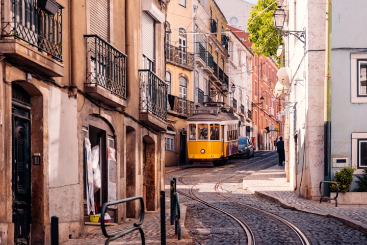 Tram in Lissabon