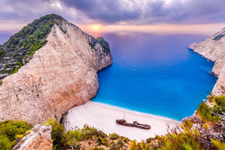 Wahrzeichen von Zakynthos: der Navagio Beach