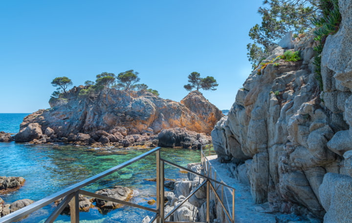 Der Camí de Ronda