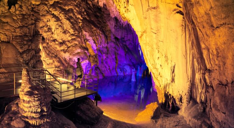Dim-Höhle