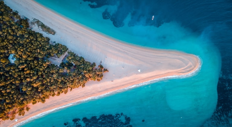 Zlatni Rat Beach